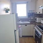 T2 Calme Avec Parking, Balcon, Proche Centre-ville Et à - Fr-1-780-22 Appartement